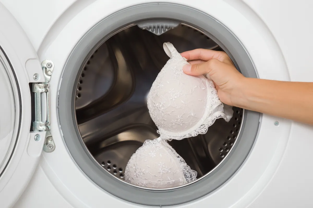 Hoe je BH's langer mooi en comfortabel houdt
